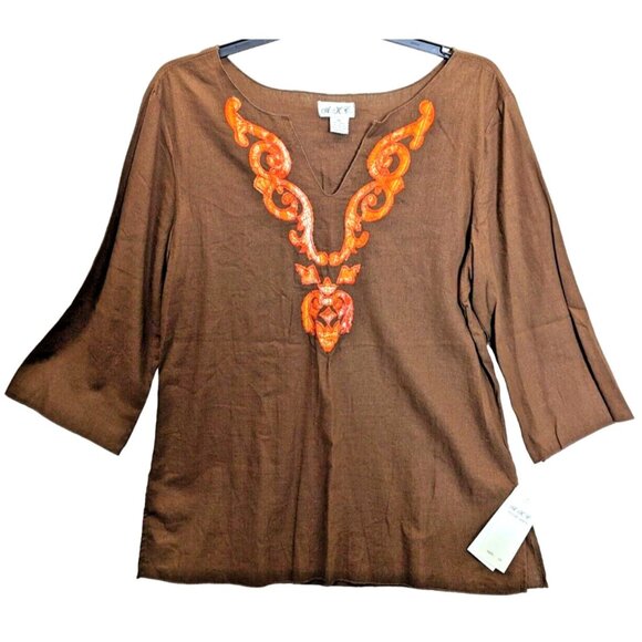 AKC Women Plus size 1X Embellished Southwestern Aztec Side Slit Linen Blend Top - Picture 1 of 12